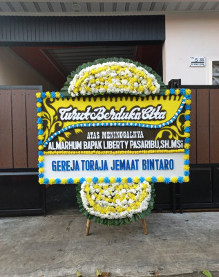 Papan Bunga Duka di Kesenden